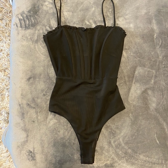 BNWOT - Princess Polly Cartia Bodysuit - 0 - Picture 6 of 6